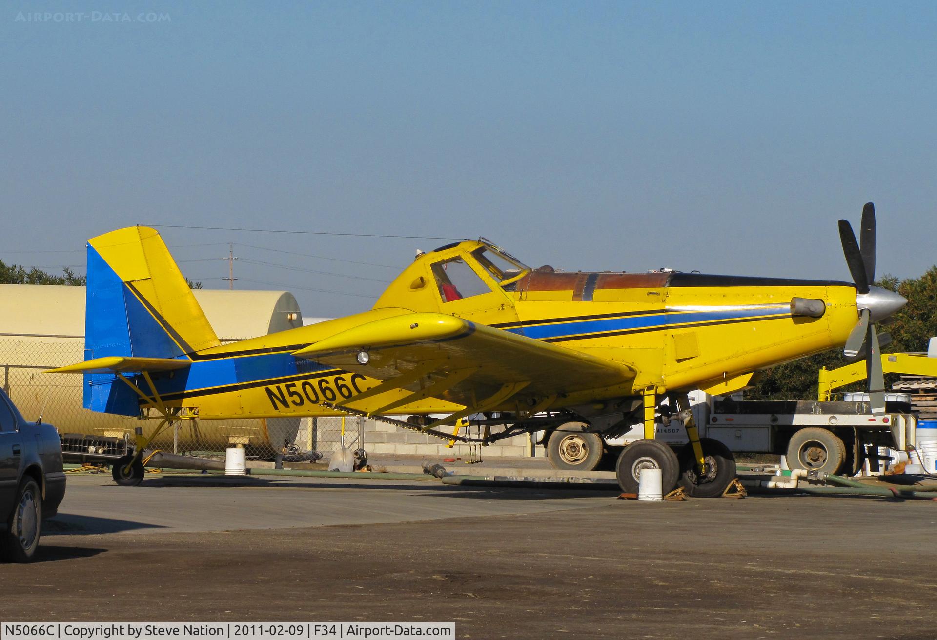 N5066C, 1997 Air Tractor Inc AT-802A C/N 802A-0045, Pacific Ag Services AT-802A rigged as sprayer @ Firebaugh, CA home base
