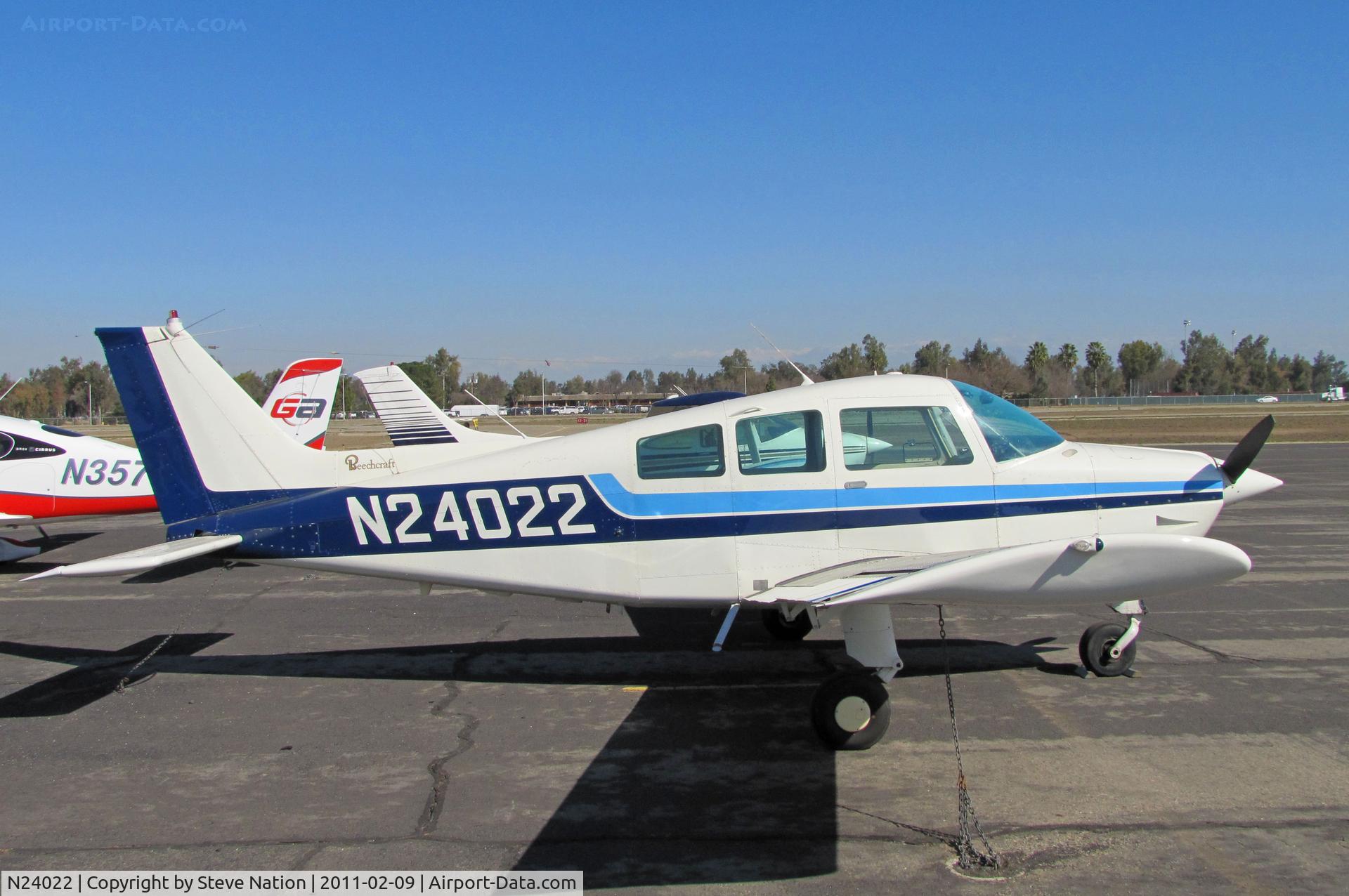 N24022, 1977 Beech C23 Sundowner 180 C/N M-1927, Concord Trading Inc. (Paramount, CA) 1977 Beech C23 visiting Tulare, CA Tulare, CA for International Ag Expo
