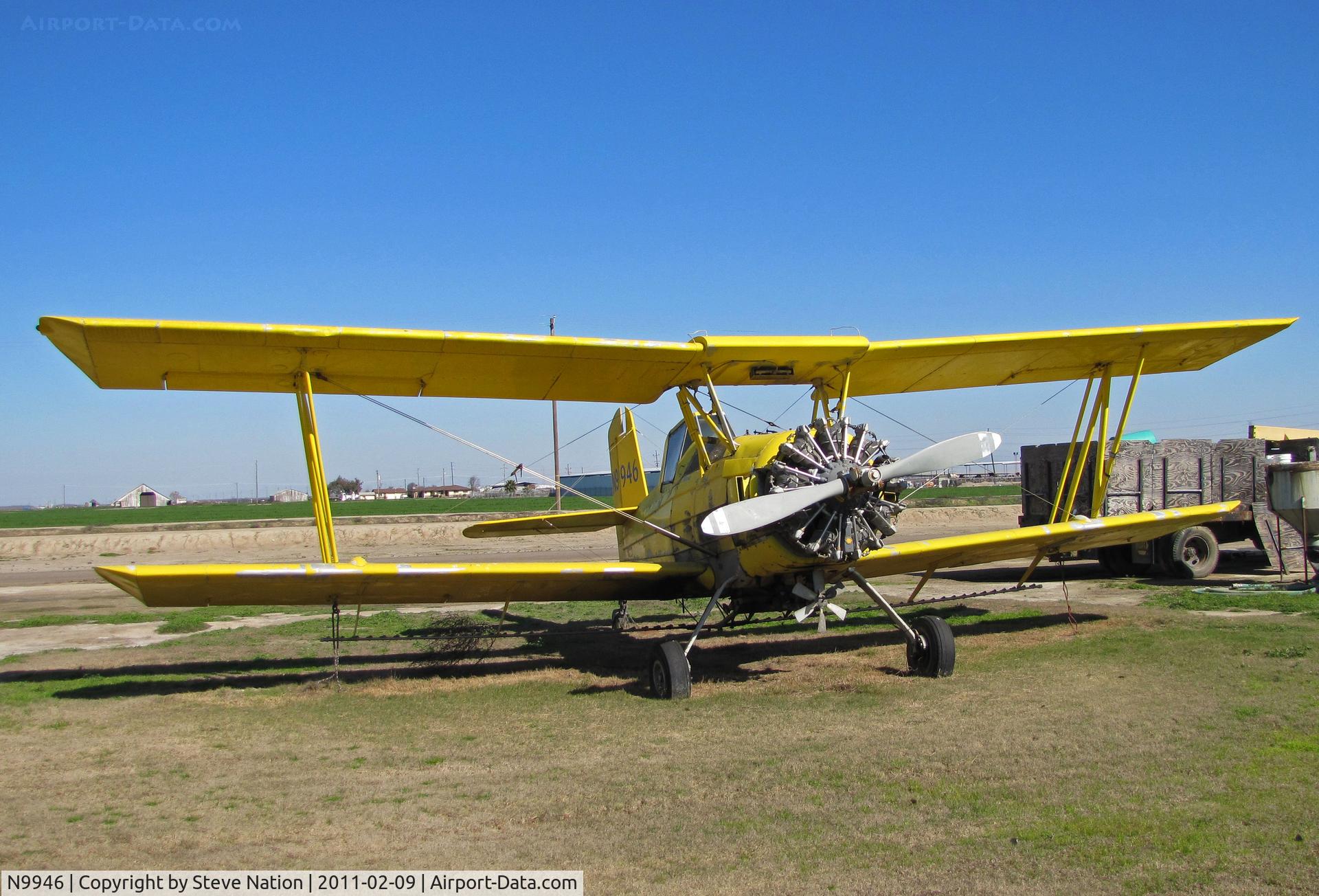 N9946, 1974 Grumman-Schweizer G-164A C/N 1349, Hughes Flying Service (Riverdale, CA) standard yellow 1974 G-164A rigged for spraying @ Brian Hughes' airstrip