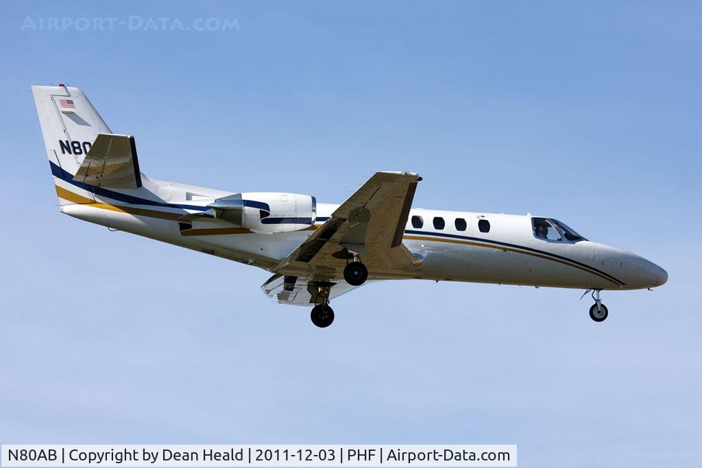 N80AB, 1992 Cessna 560 C/N 560-0169, EMI PA Inc 1992 Cessna 560 Citation V N80AB from New Castle Airport (KILG) on short-final to RWY 2.