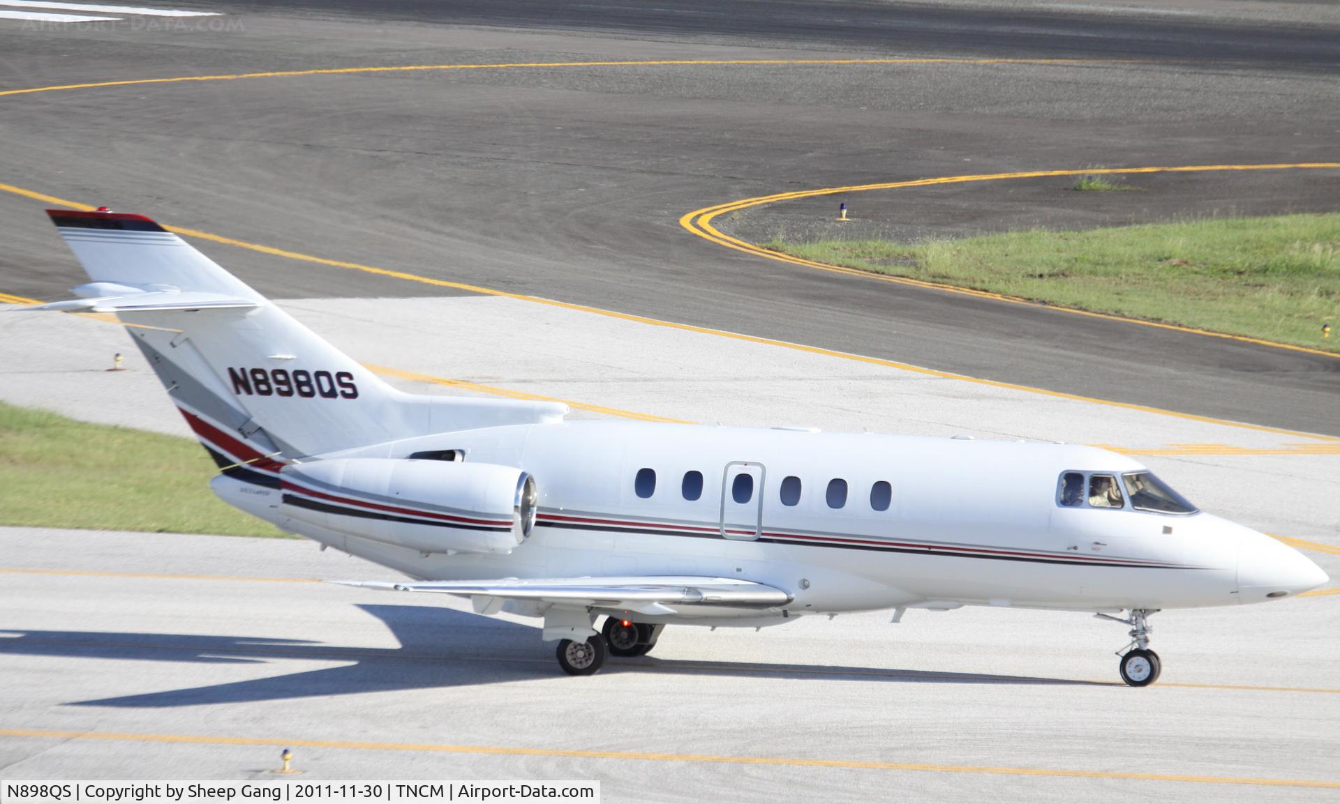 N898QS, 2002 Raytheon Hawker 800XP C/N 258593, N898QS at TNCM