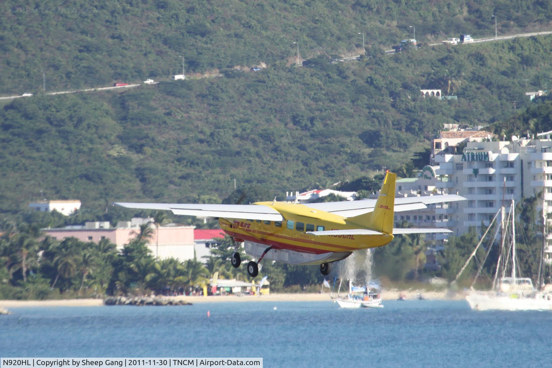 N920HL, 2010 Cessna 208B Grand Caravan C/N 208B2232, N920HL at TNCM