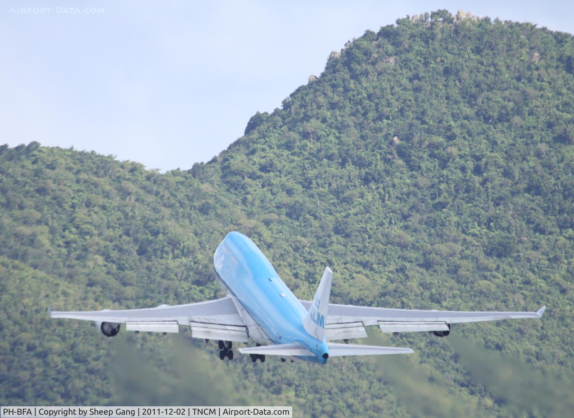 PH-BFA, 1989 Boeing 747-406 C/N 23999, PH-BFA at TNCM