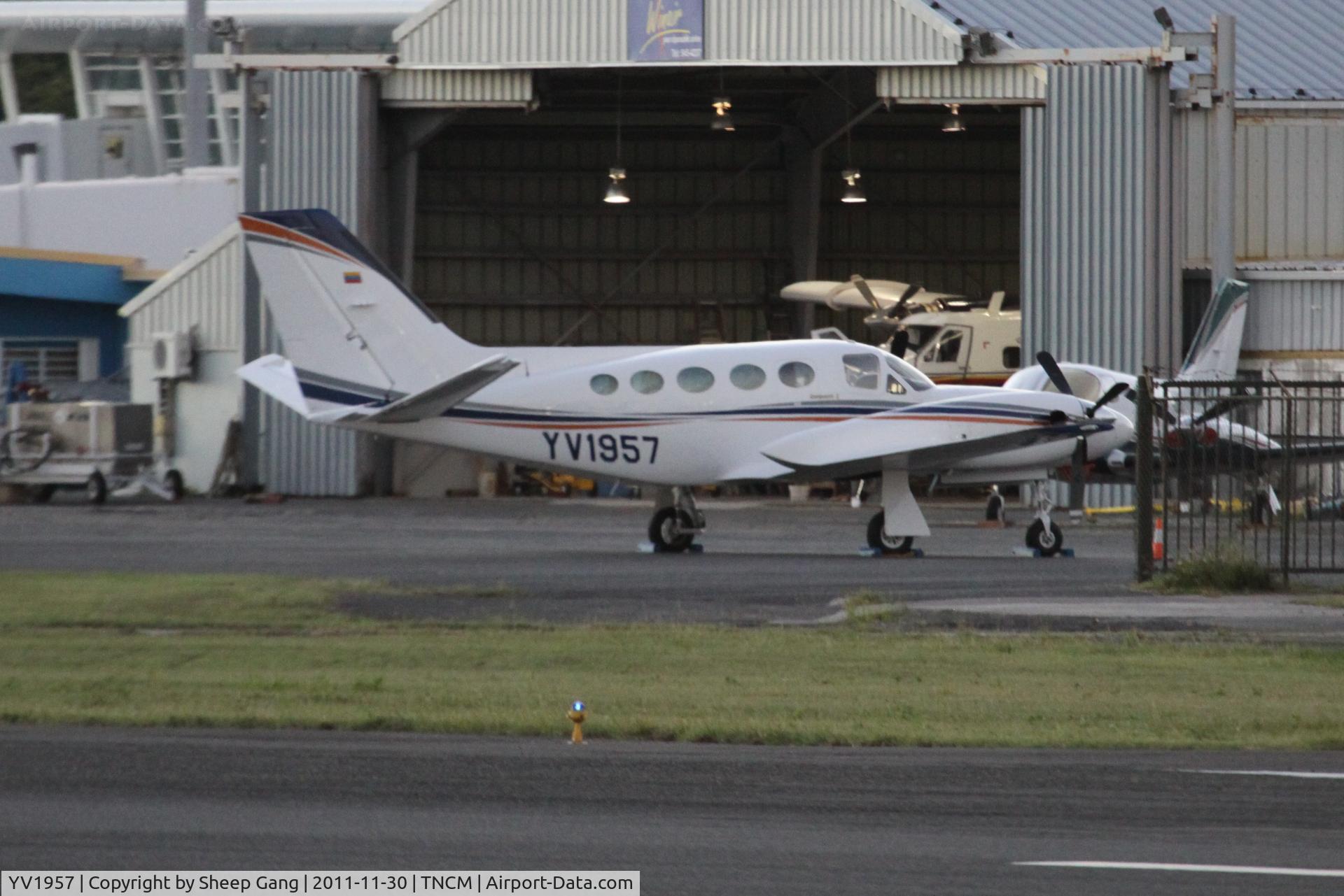 YV1957, 1982 Cessna 425 Conquest I C/N 425-0162, YV1957 at TNCM