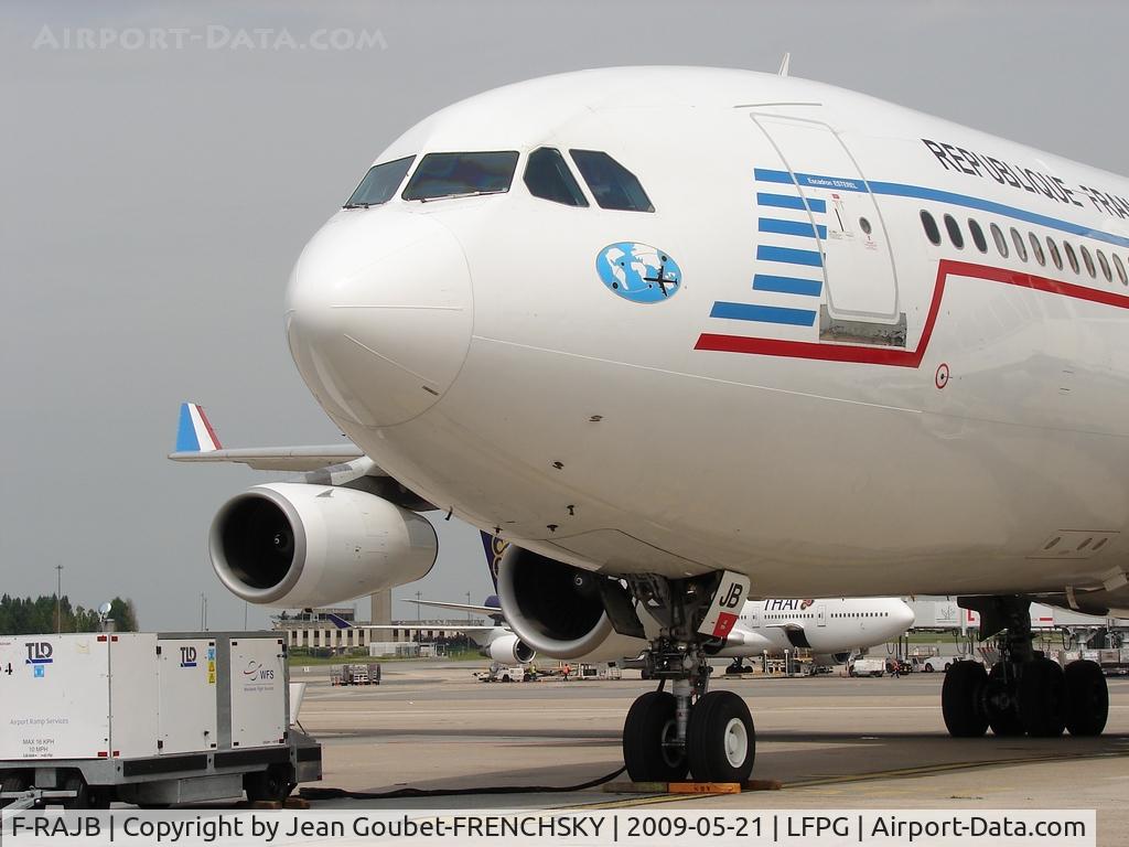 F-RAJB, 1995 Airbus A340-212 C/N 081, Cotam