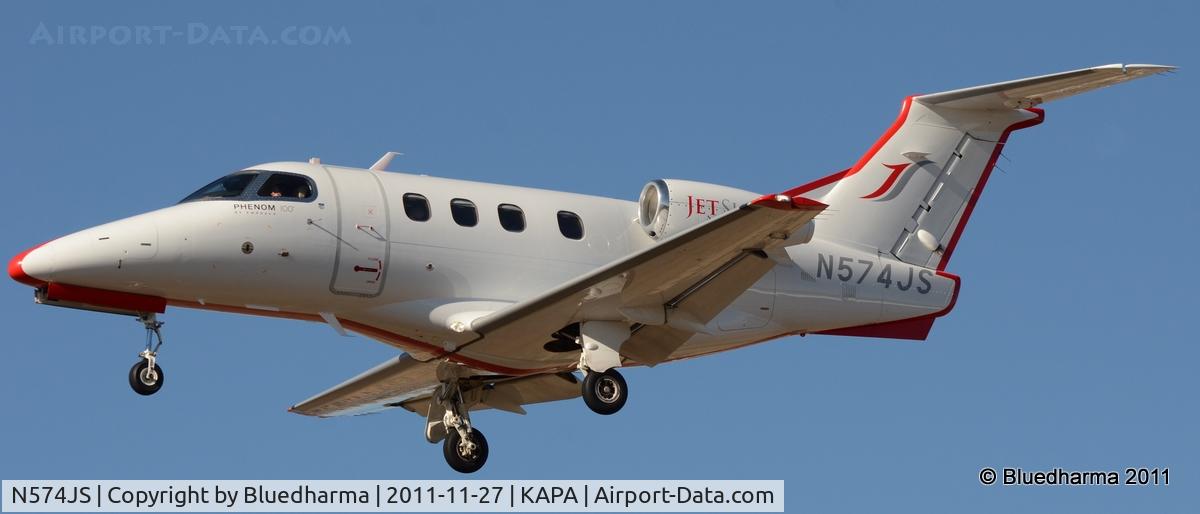 N574JS, 2009 Embraer EMB-500 Phenom 100 C/N 50000046, On final 17L.