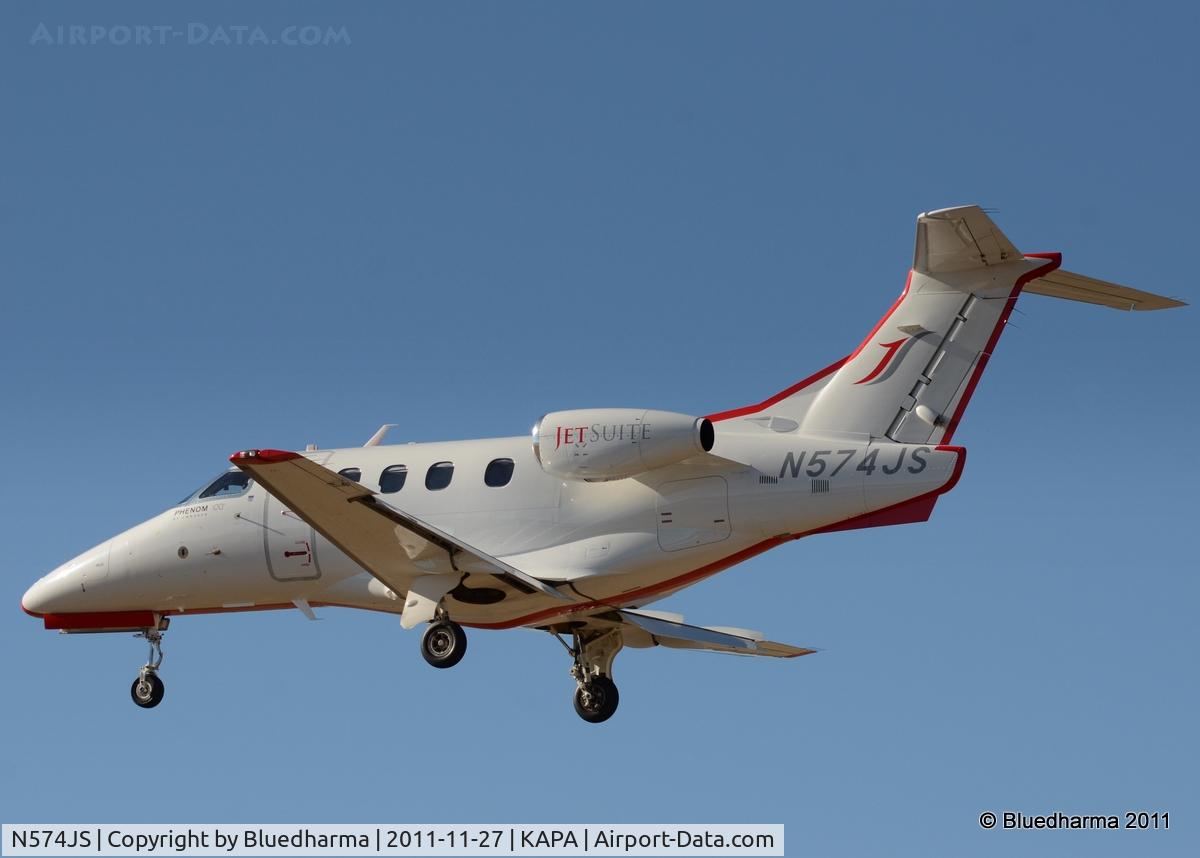 N574JS, 2009 Embraer EMB-500 Phenom 100 C/N 50000046, On final 17L.