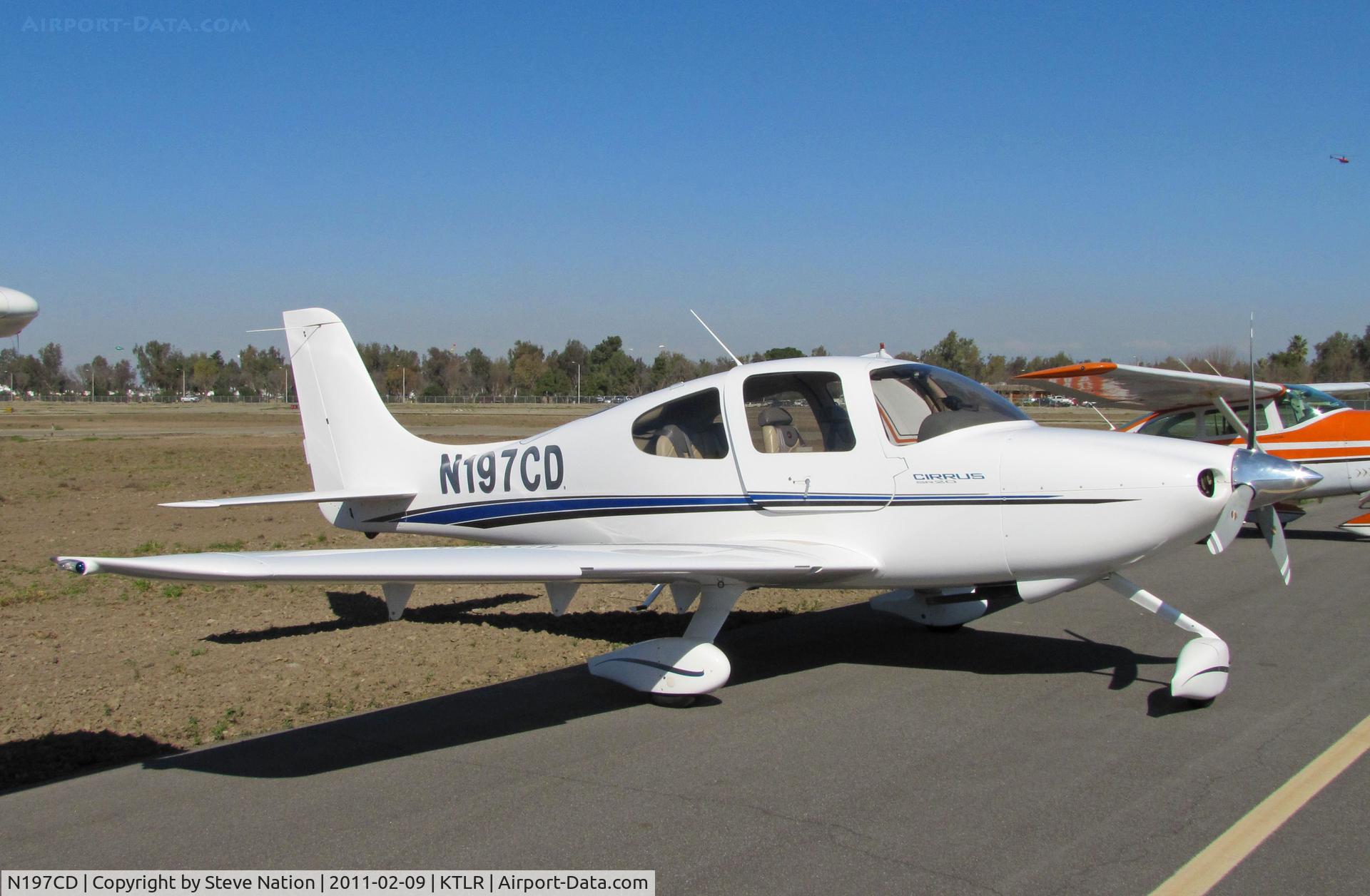 N197CD, 2000 Cirrus SR20 C/N 1098, local-based 2000 Cirrus Design SR20 @ Tulare, CA