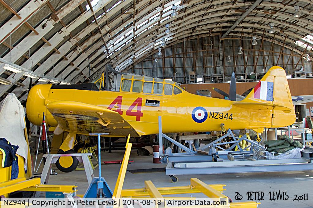 NZ944, North American AT-6 Harvard II C/N 66-2757, At MoTAT, Auckland