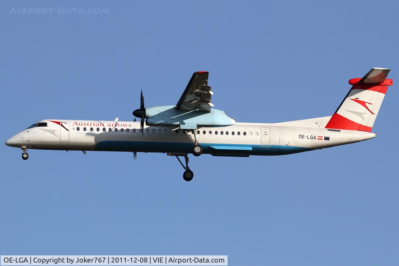 OE-LGA, 1999 De Havilland Canada DHC-8-402Q Dash 8 C/N 4014, Austrian arrows