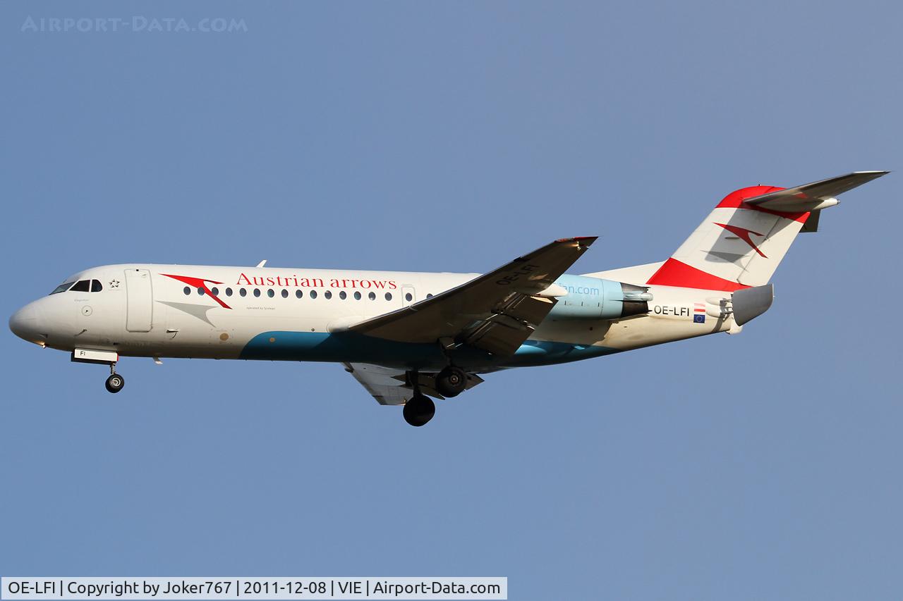 OE-LFI, 1995 Fokker 70 (F-28-0070) C/N 11529, Austrian arrows