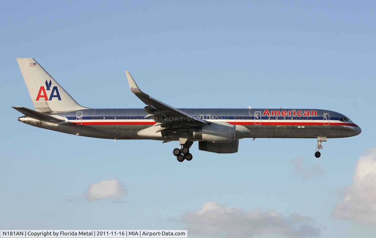 N181AN, 1999 Boeing 757-223 C/N 29591, American 757
