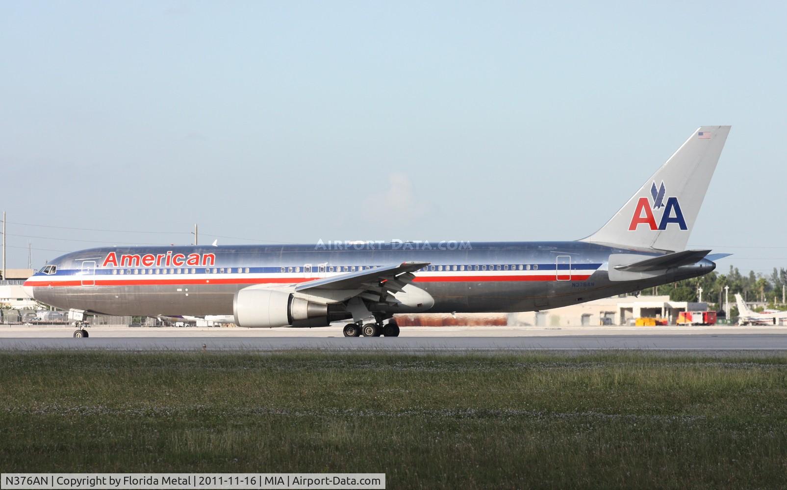 N376AN, 1992 Boeing 767-323 C/N 25445, American 767-300