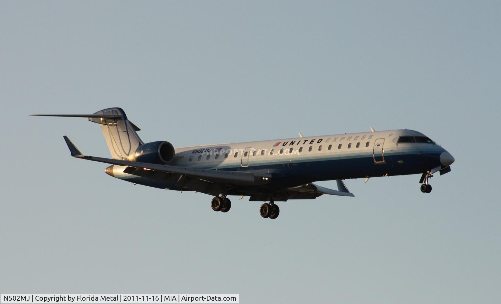 N502MJ, 2002 Bombardier CRJ-700 (CL-600-2C10) Regional Jet C/N 10050, United CRJ-700