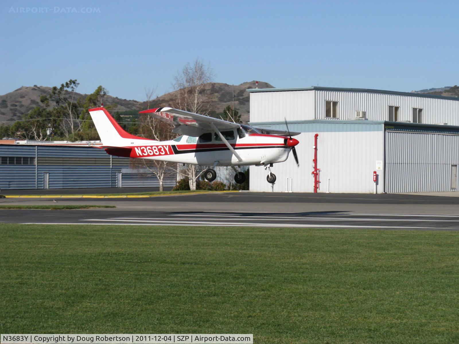 N3683Y, 1963 Cessna 210C C/N 21058183, 1963 Cessna 210C, Continental IO-470-S 260 Hp, CENTURION name not introduced until the 210D model with 285 Hp, landing Rwy 04