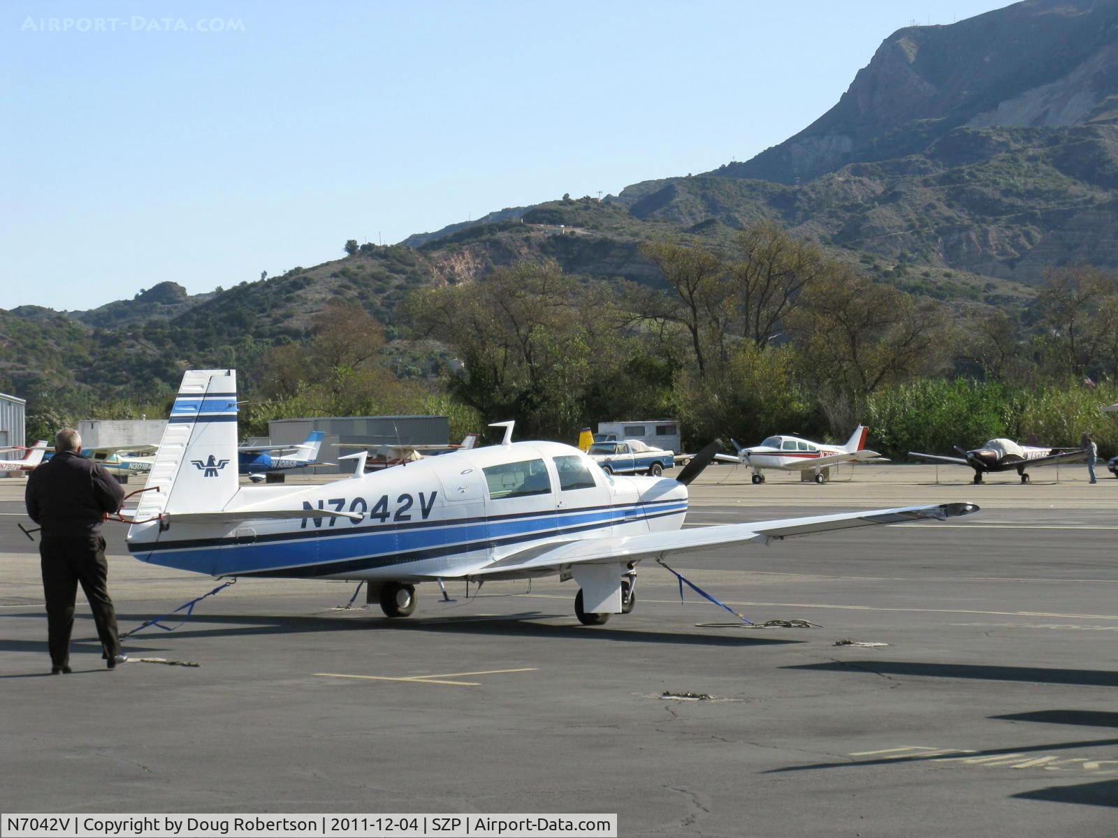 N7042V, 1976 Mooney M20F Executive C/N 22-1389, 1976 Mooney M20F EXECUTIVE, Lycoming IO-360 200 Hp