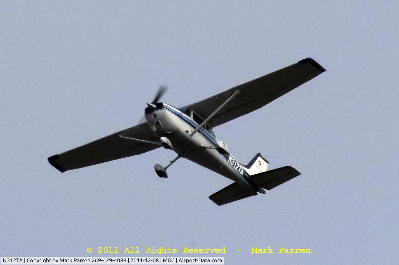 N312TA, 1979 Cessna 172N C/N 17273565, Flying over Michigan City, Indiana.  12/7/2011