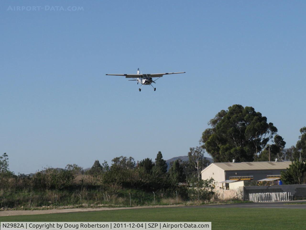 N2982A, 1953 Cessna 180 C/N 30182, 1953 Cessna 180, Continental O-470-A 225 Hp, first year of production, on final Rwy 04