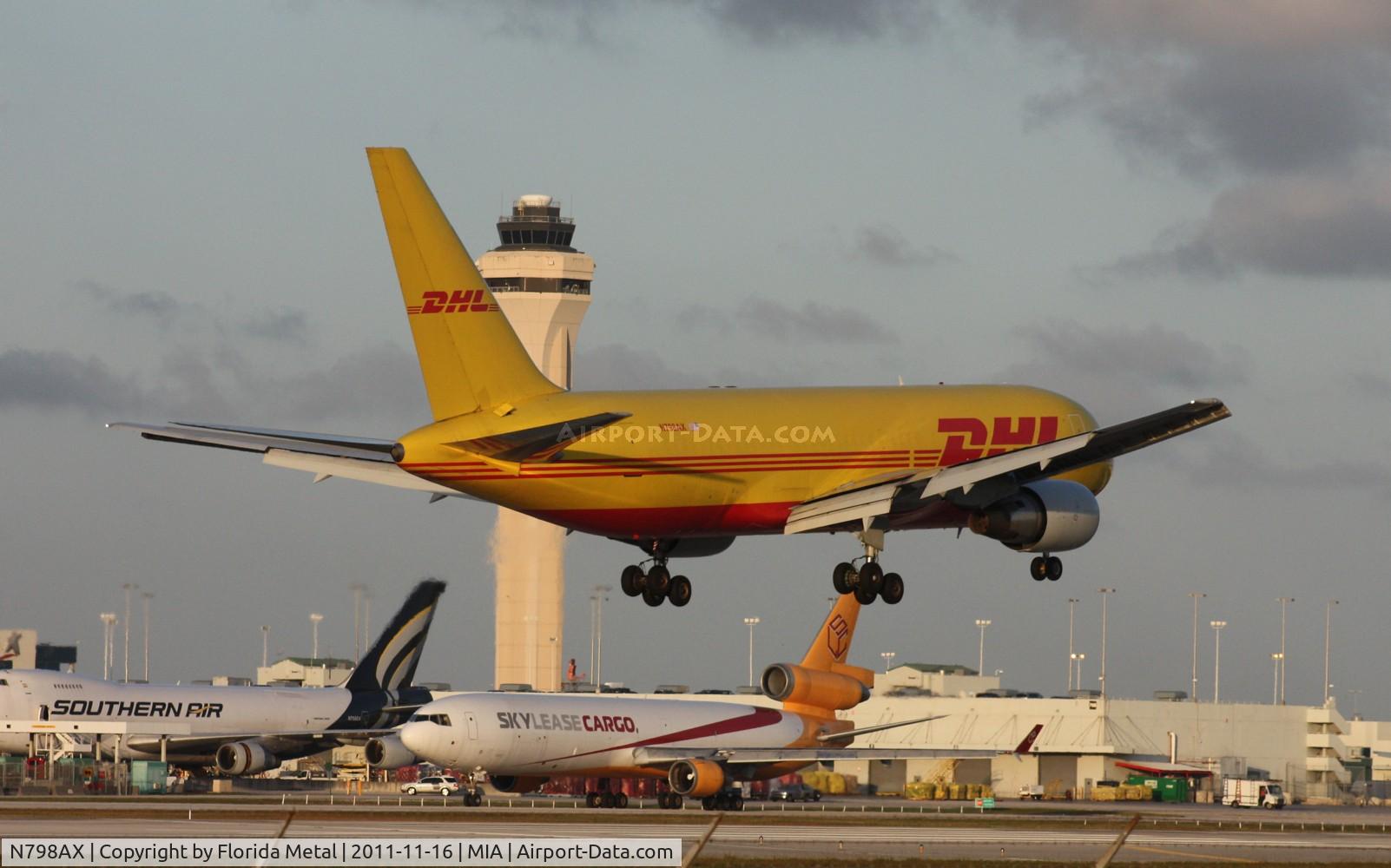 N798AX, 1986 Boeing 767-200 C/N 23431, DHL 767