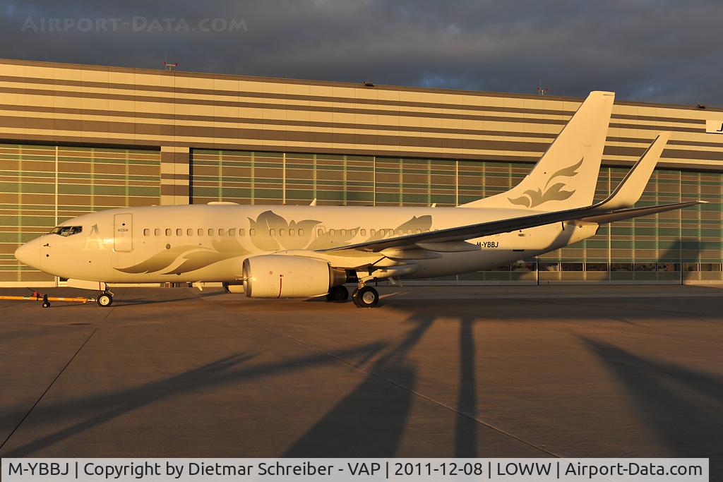 M-YBBJ, 2006 Boeing 737-7HE C/N 36027, Boeing 737-700