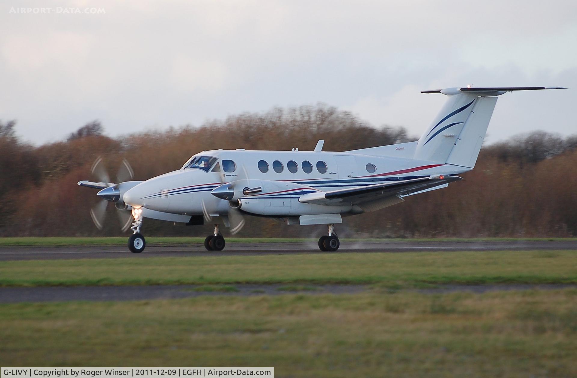 G-LIVY, 1977 Beech 200 Super King Air C/N BB-209, Super King Air of Dragonfly Aviation Services arriving Runway 22