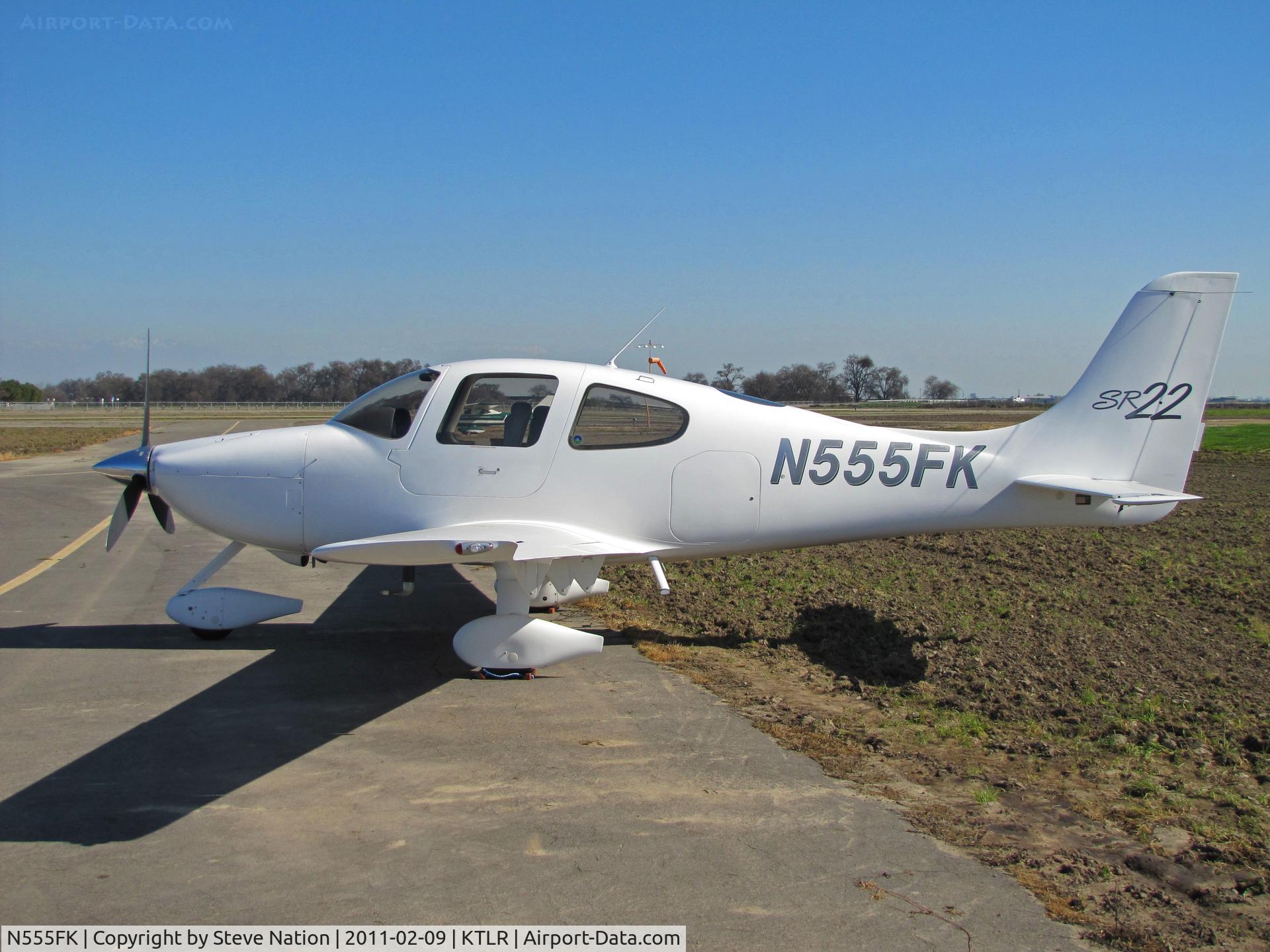 N555FK, 2002 Cirrus SR22 C/N 0211, Palo Alto, CA-based 2002 Cirrus Design SR22 photographed @ Tulare, CA
