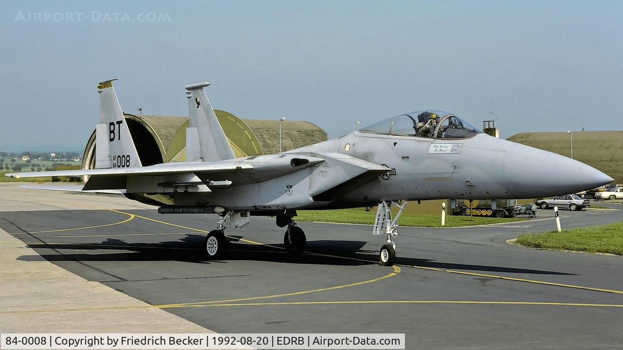 84-0008, 1984 McDonnell Douglas F-15C Eagle C/N 0917/C311, taxying to the acttive