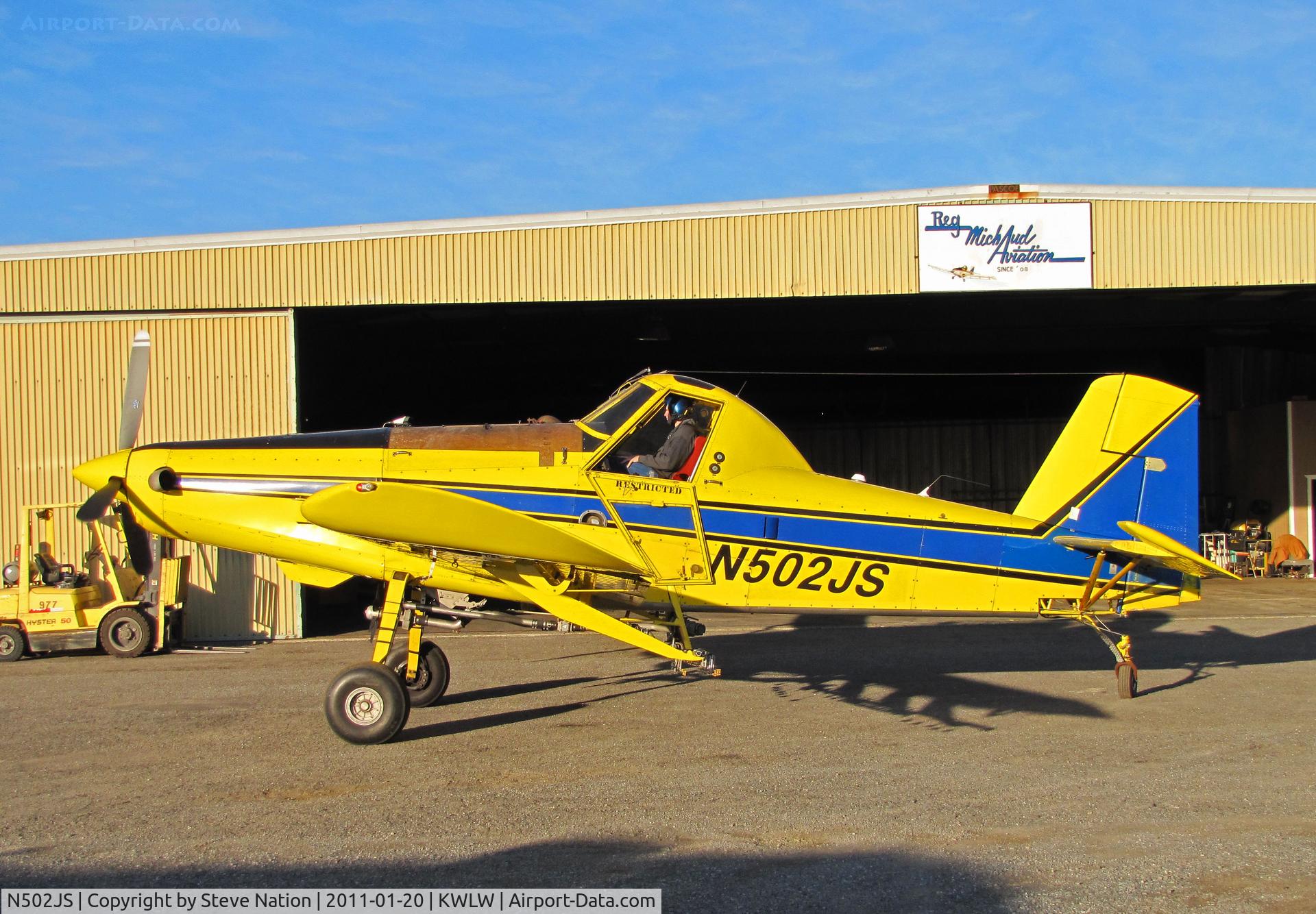 N502JS, 1994 Air Tractor Inc AT-502B C/N 502B-0248, Reg Michaud Aviation (Willows, CA) 1994 AT-502B rigged for spraying with engine running @ Willows, CA