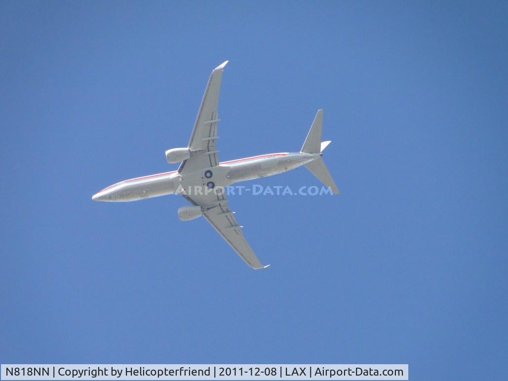 N818NN, 2009 Boeing 737-823 C/N 30910, On final for runway 24 taken from Bell, Calif approximately 20 miles east of LAX