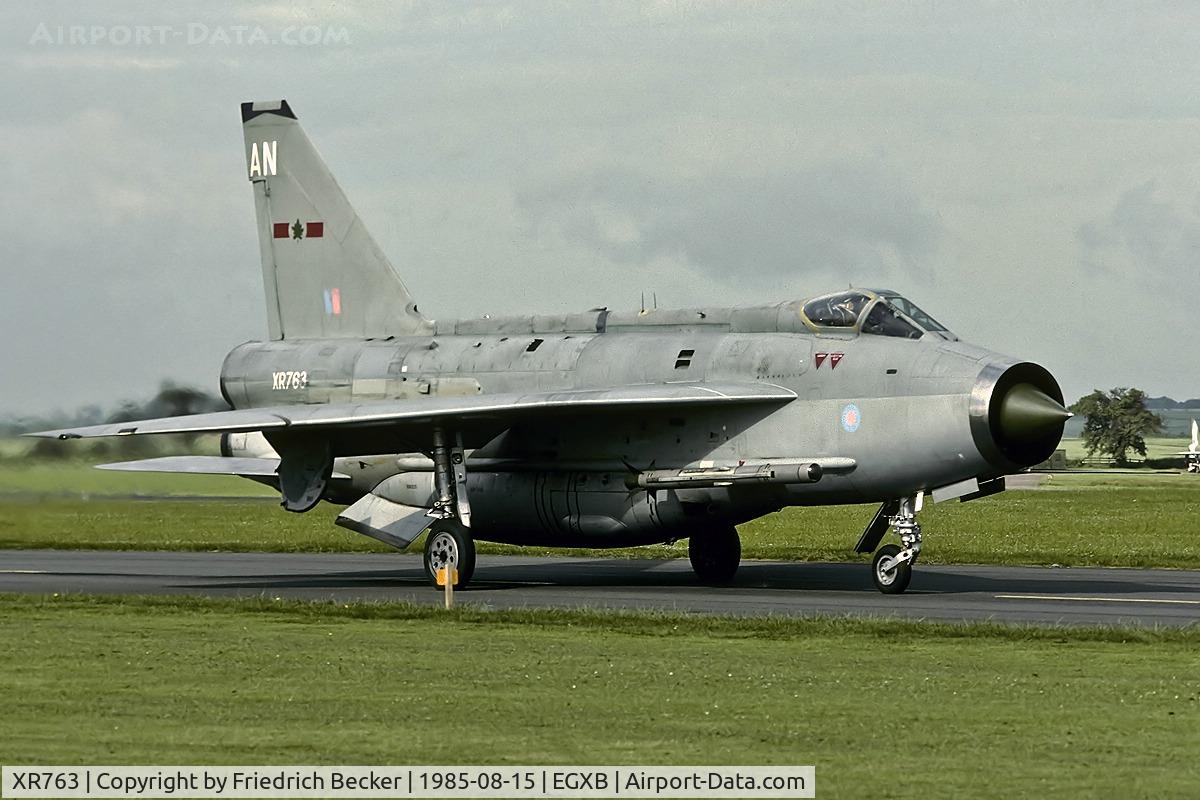 XR763, 1965 English Electric Lightning F.6 C/N 95228, taxying to the active