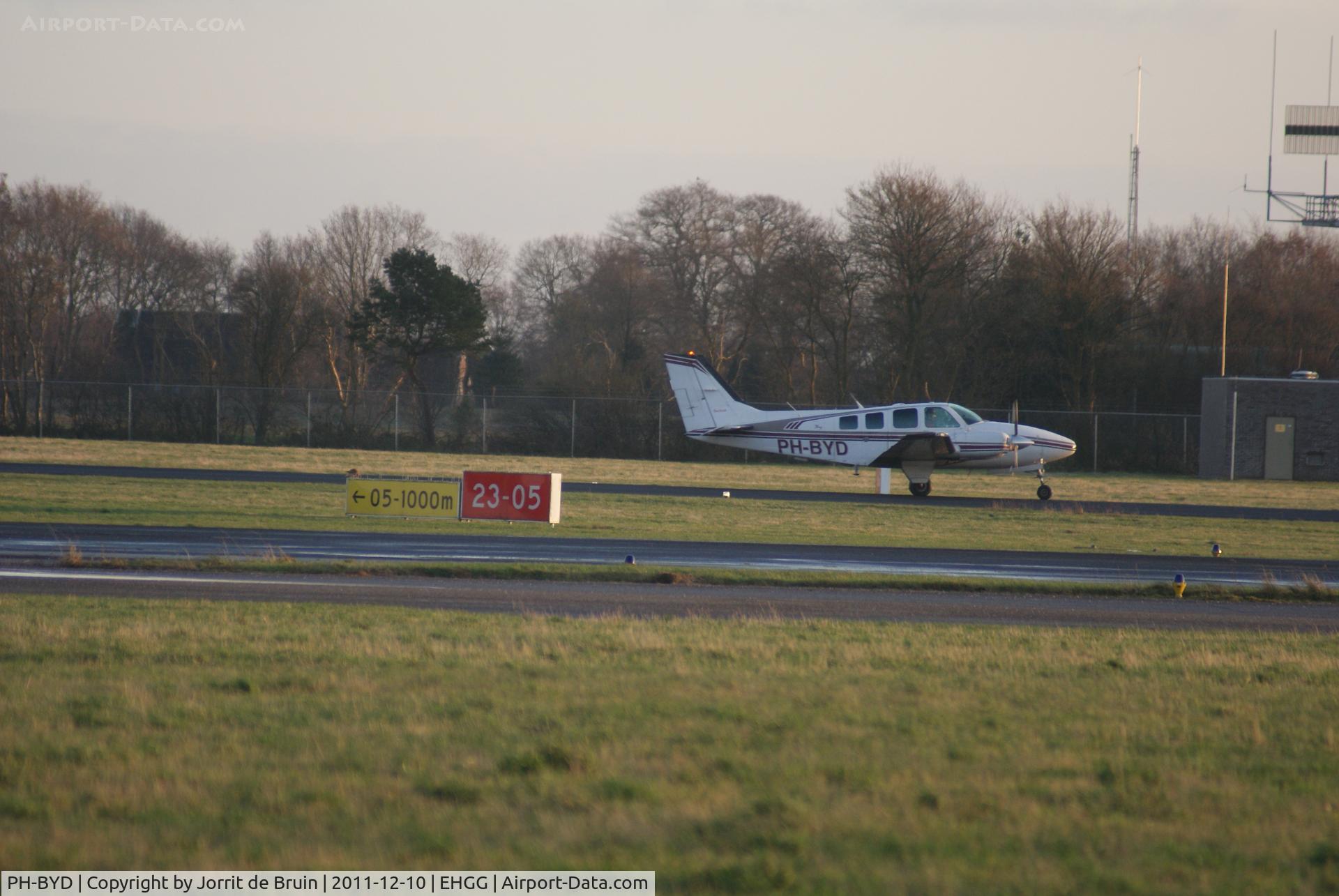 PH-BYD, 1997 Raytheon Aircraft Company 58 C/N TH-1836, KLM aircraft about to vacate runway 23 after a VFR flight.