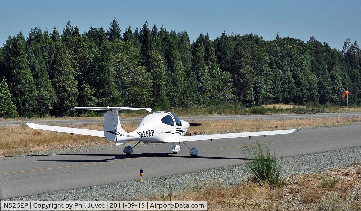 N526EP, 2005 Diamond DA-40 Diamond Star C/N 40.602, N526EP on taxi way at the Nevada County Airport on Sept. 15, 2011.