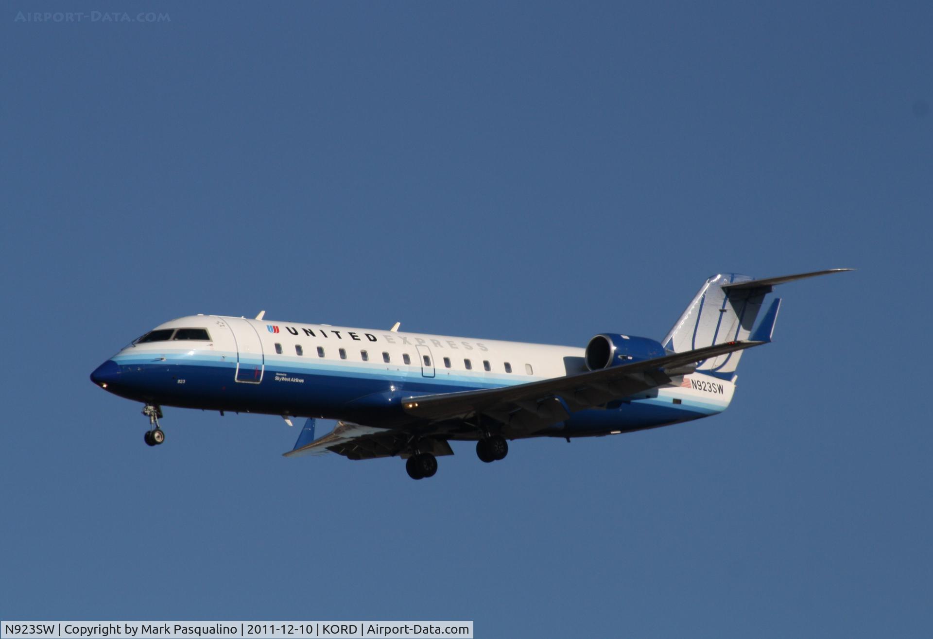 N923SW, 2002 Bombardier CRJ-200LR (CL-600-2B19) C/N 7664, CL-600-2B19
