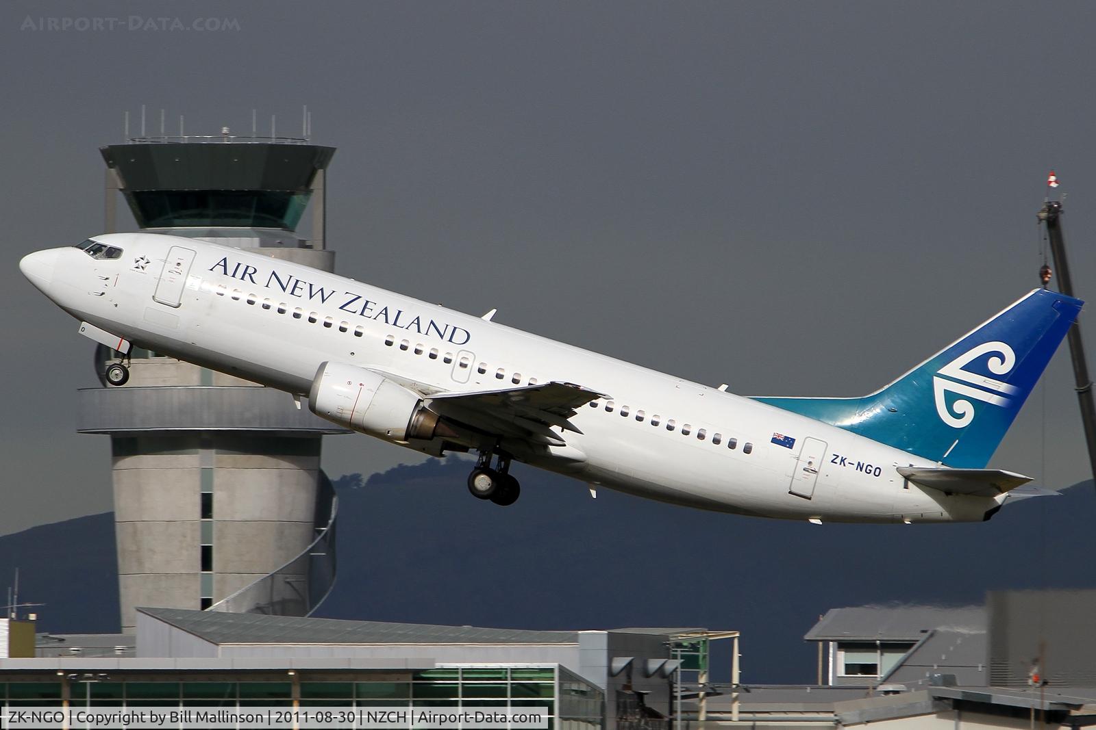 ZK-NGO, 1997 Boeing 737-37Q C/N 28548, away from 02