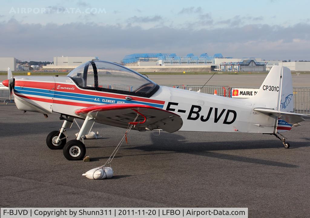 F-BJVD, Scintex CP-301-C2 Emeraude C/N 576, Used as static display during 'Des Etoiles et des Hommes' Forum 2011
