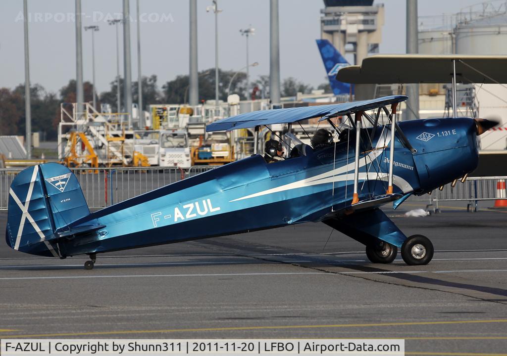 F-AZUL, CASA 1-131E Jungmann C/N 2114, Participant of the 'Des Etoiles et des Hommes' Forum 2011