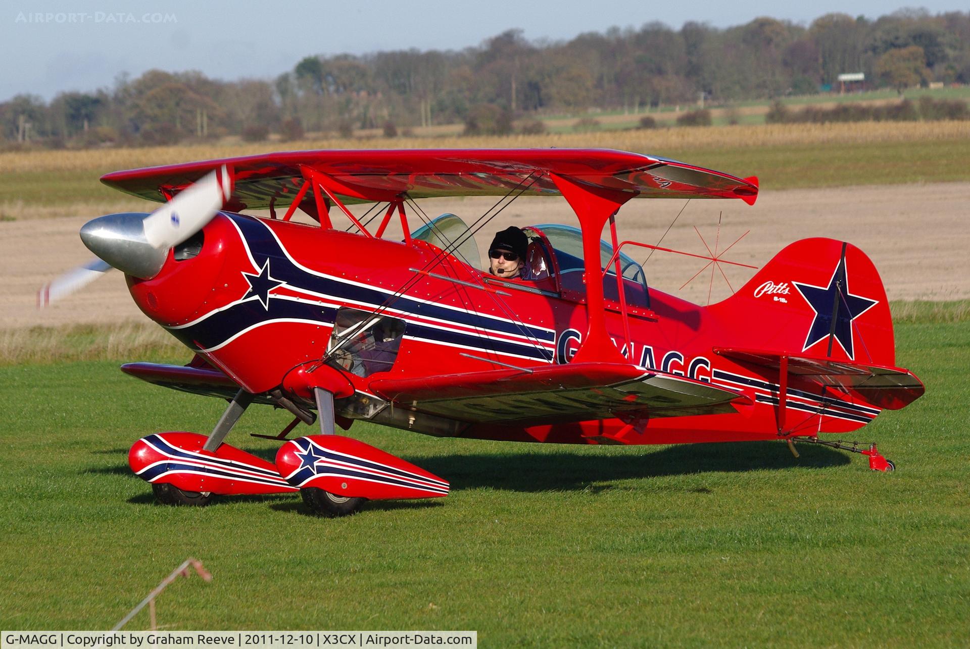 G-MAGG, 1983 Pitts S-1SE Special C/N PFA 009-10873, Just landed at Northrepps.