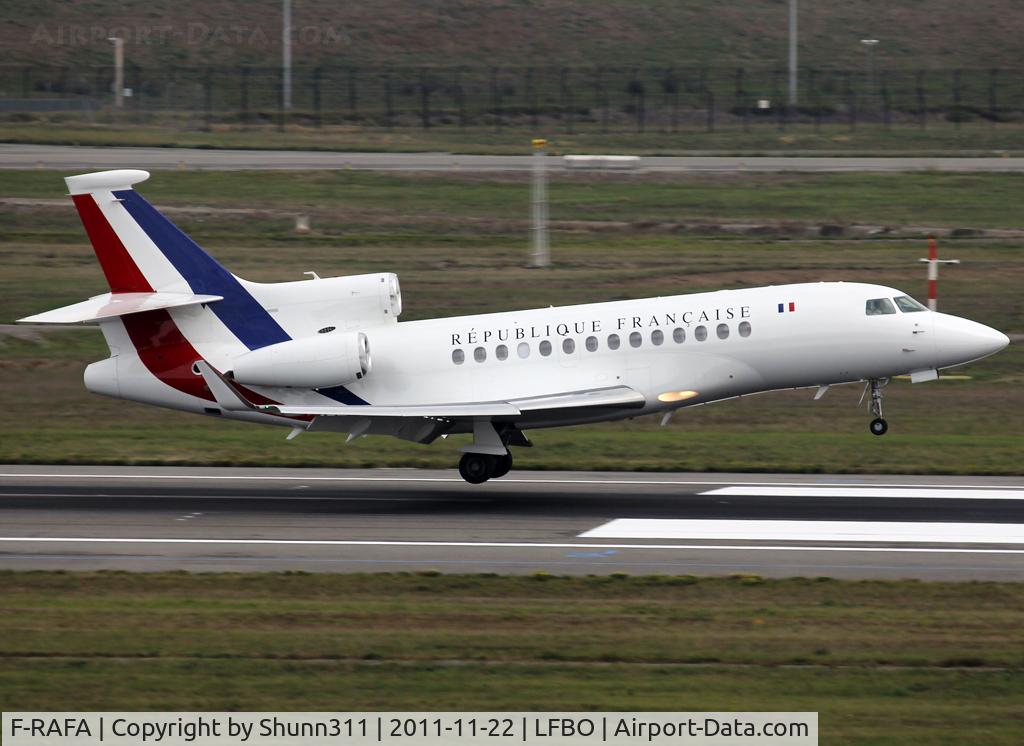 F-RAFA, 2009 Dassault Falcon 7X C/N 068, Landing rwy 14R
