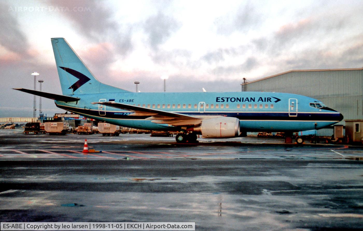 ES-ABE, 1996 Boeing 737-5L9 C/N 28083, Copenhagen Kastrup 5.11.98
in basic Maersk c/s