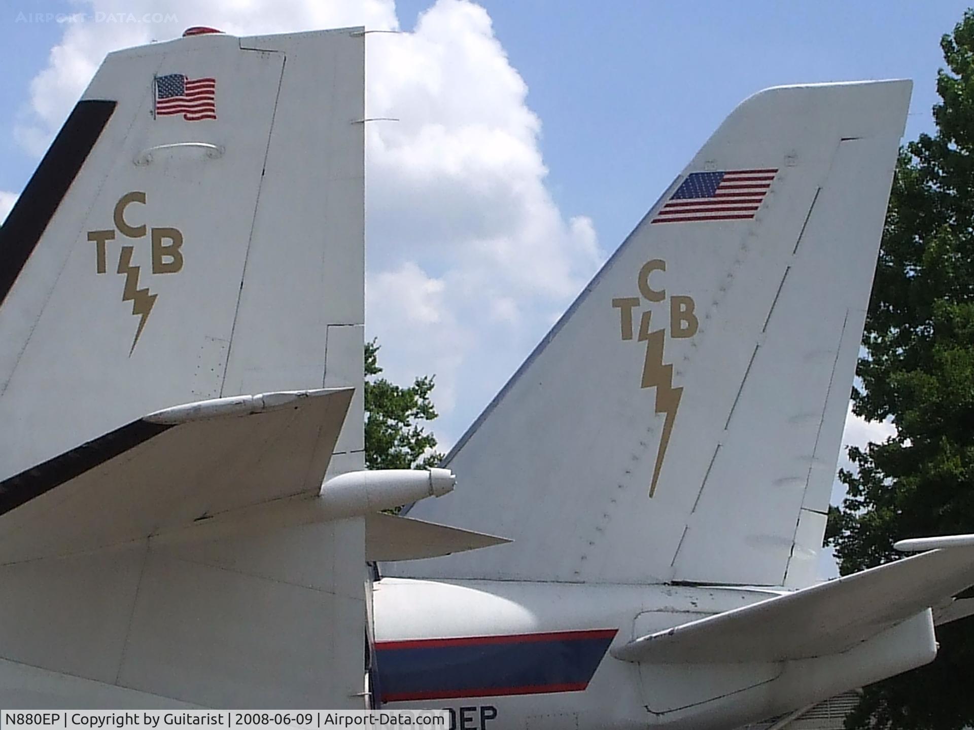 N880EP, 1960 Convair 880-22-2 C/N 22-00-38, The tails of Elvis's Convair N880EP and the Jetstar N777EP