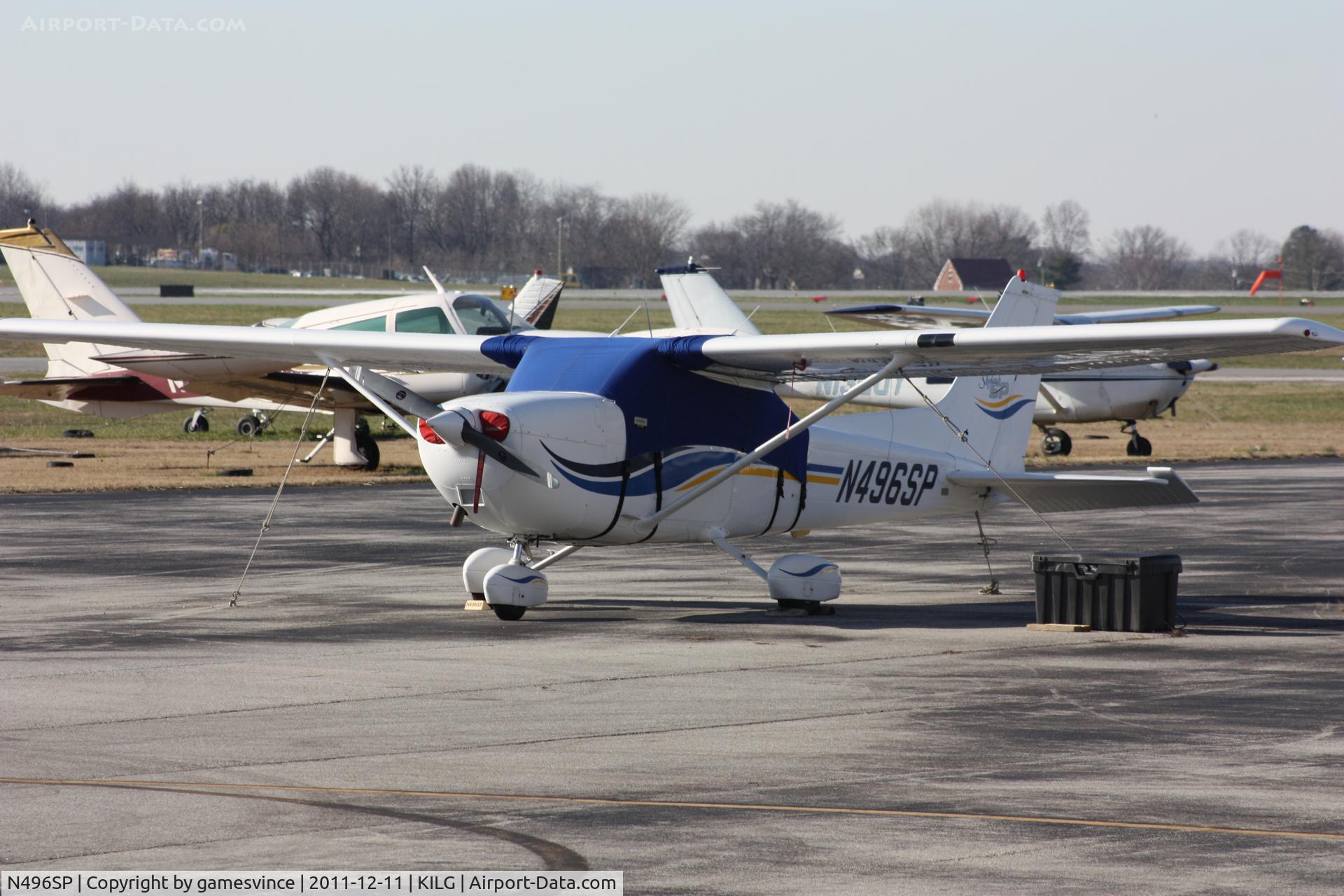 N496SP, 1998 Cessna 172S C/N 172S8037, Cessna sitting on Red Eagle ramp.