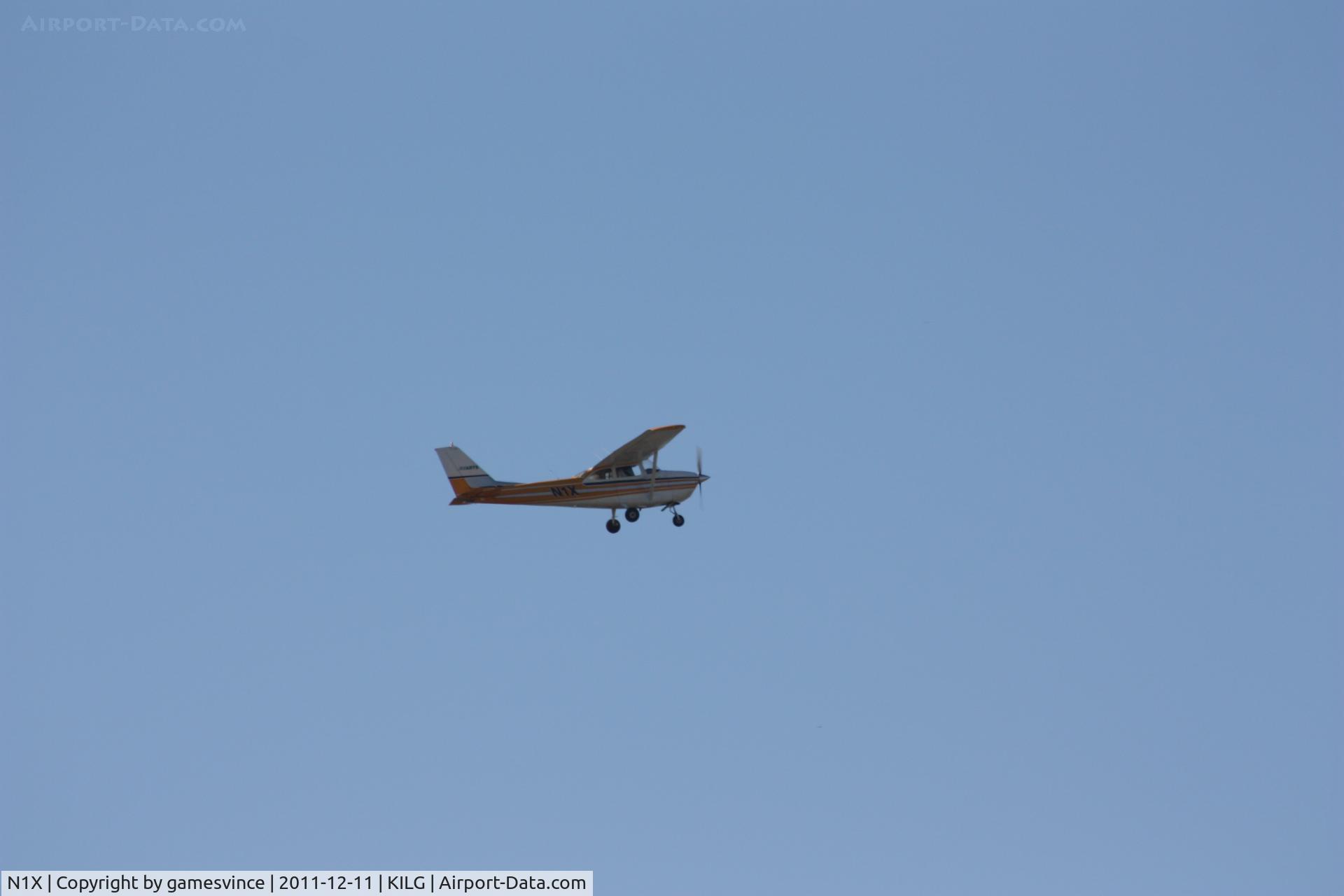 N1X, 1965 Cessna 172F C/N 17252958, Cessna 1725F Departing Runway 32 southeast Departure.