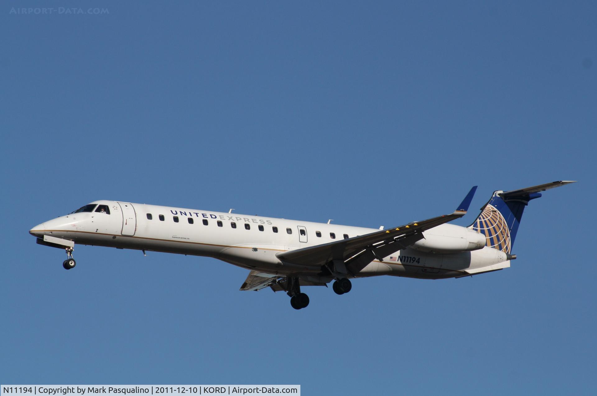 N11194, 2005 Embraer ERJ-145XR (EMB-145XR) C/N 14500940, EMB-145XR