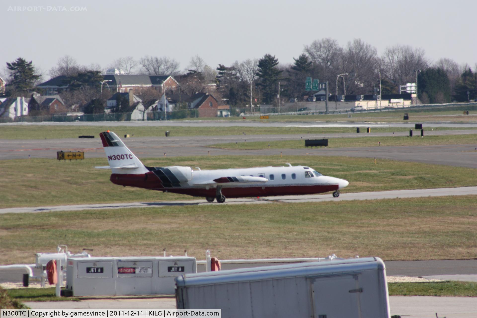 N300TC, 1978 Israel Aircraft Industries 1124 C/N 241, Taxing for MX jet to Dassault Falcon