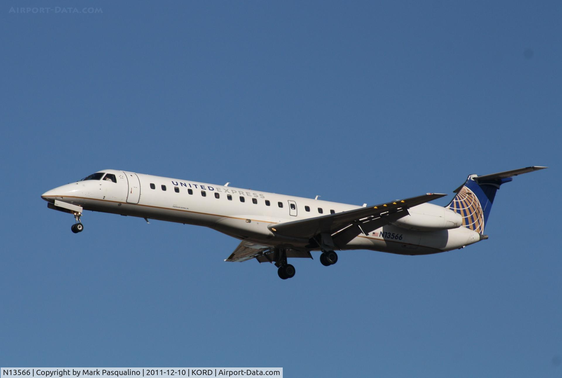 N13566, 2002 Embraer ERJ-145LR (EMB-145LR) C/N 145622, EMB-145LR
