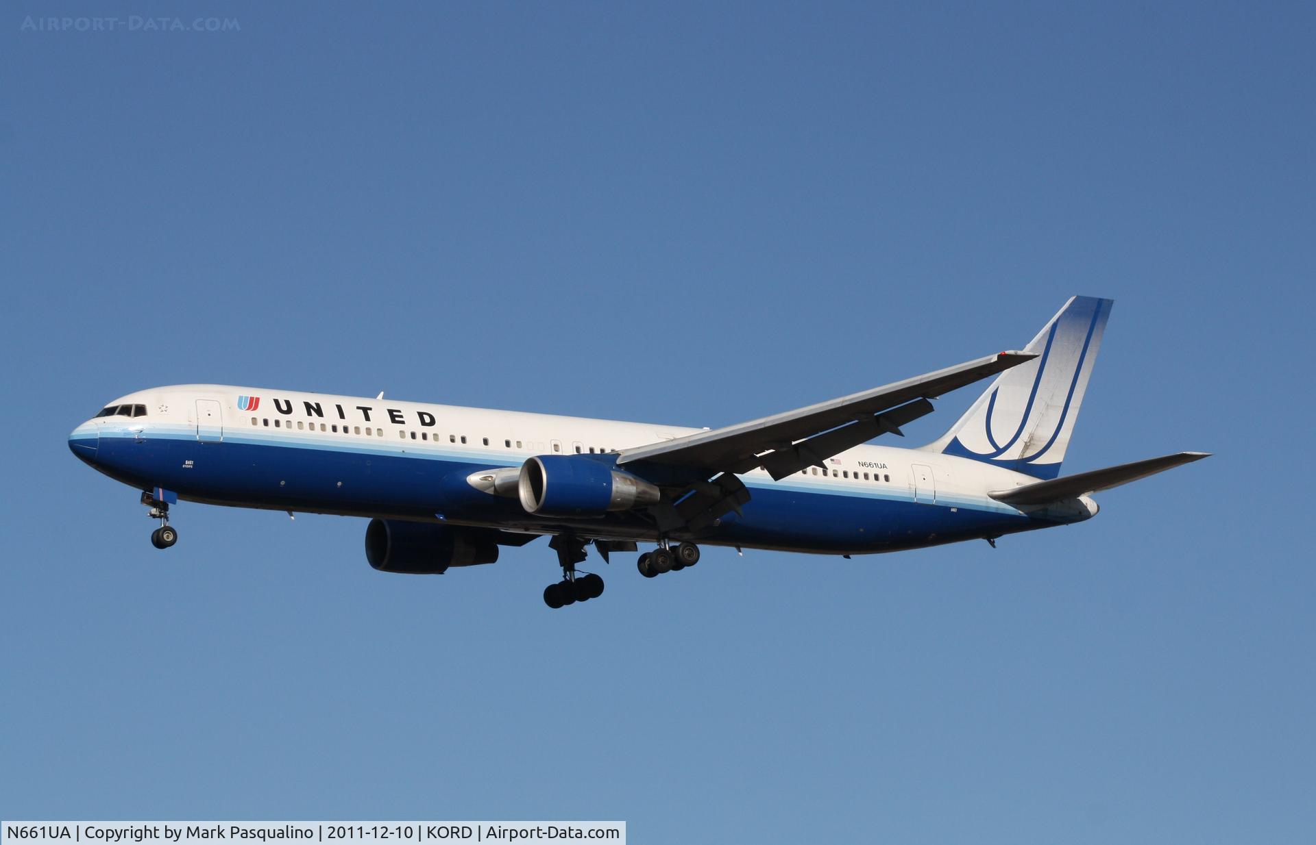 N661UA, 1993 Boeing 767-322 C/N 27158, Boeing 767-300