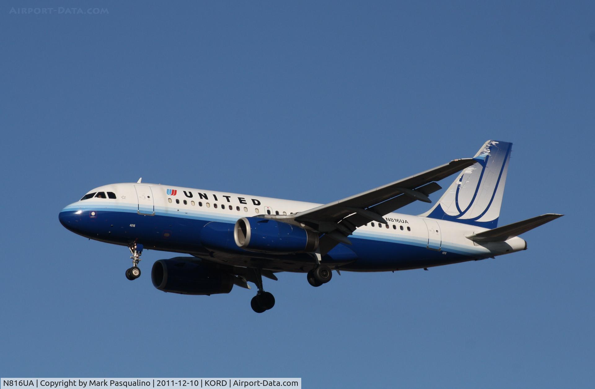 N816UA, 1998 Airbus A319-131 C/N 871, Airbus A319