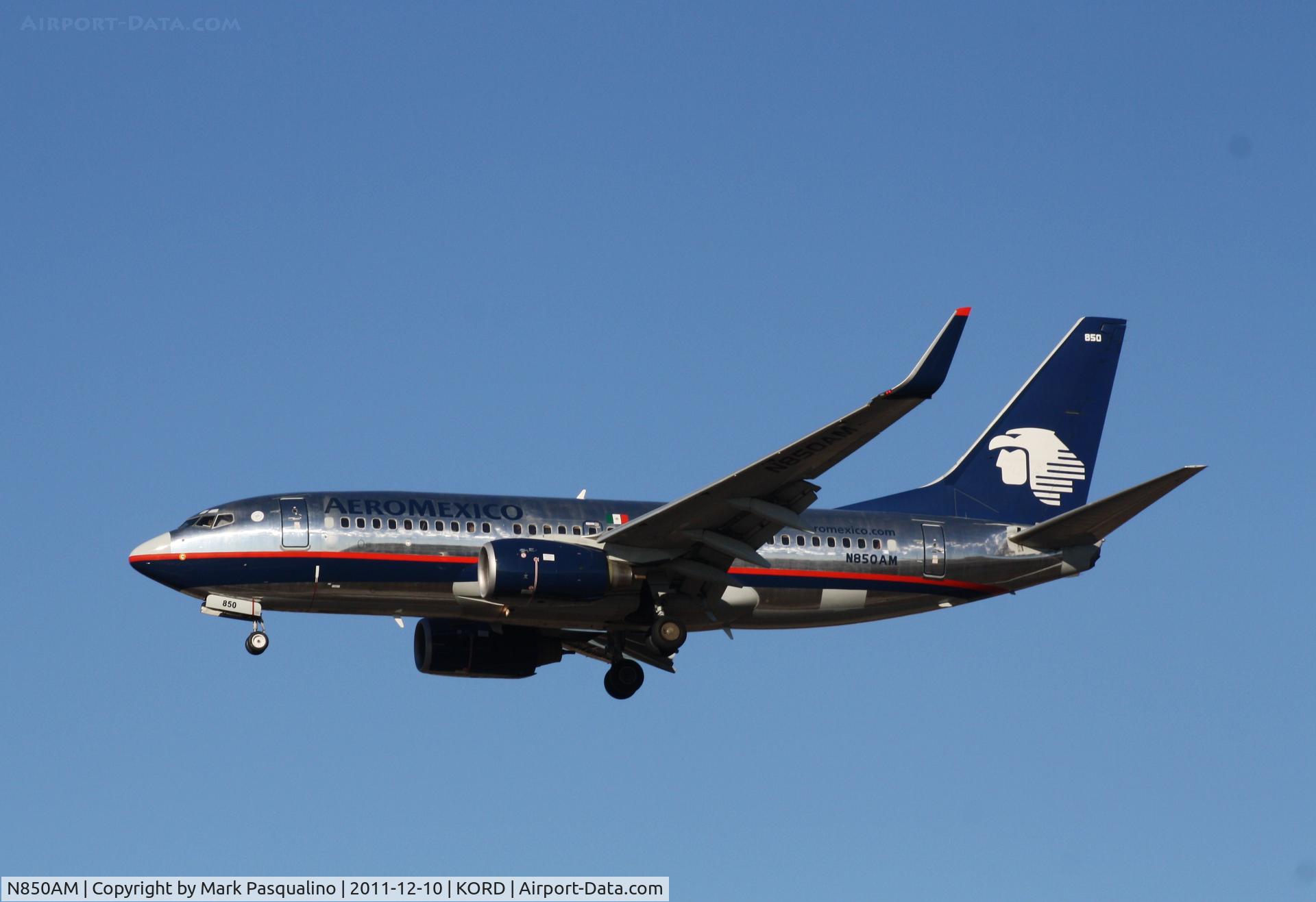 N850AM, 2003 Boeing 737-752 C/N 33786, Boeing 737-700