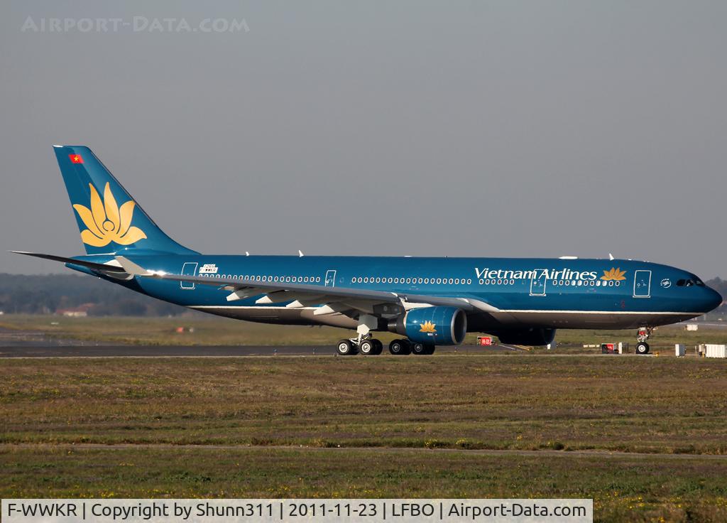 F-WWKR, 2011 Airbus A330-223 C/N 1266, C/n 1266 - To be VN-A381