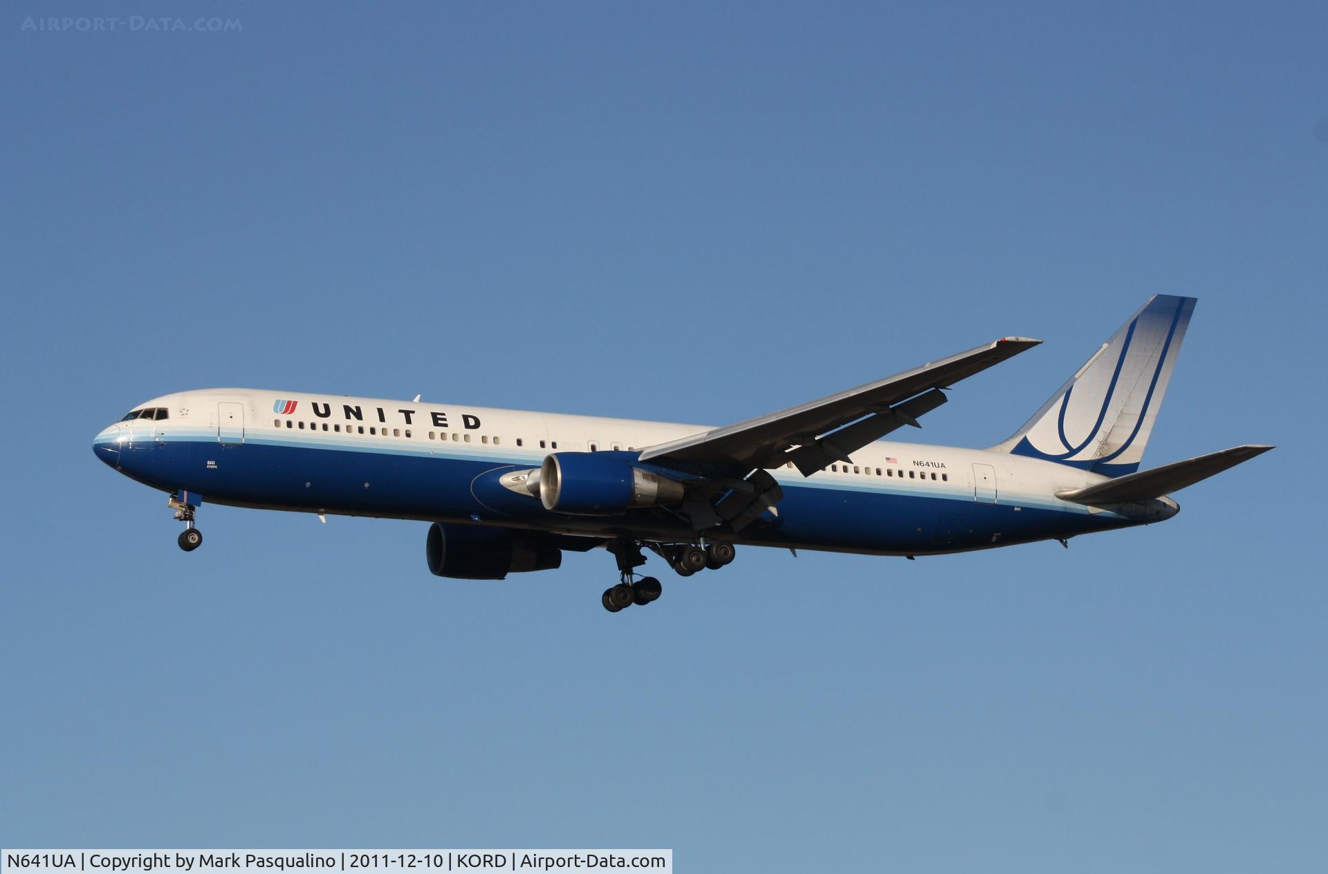 N641UA, 1991 Boeing 767-322/ER C/N 25091, Boeing 767-300